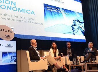 SOFOFA y UDD plantean mirada de largo plazo al sistema tributario en seminario Visión Económica