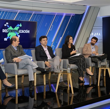 Expertos discuten sobre rol de futuros Gobernadores Regionales y Delegados Presidenciales y traspaso de competencias en «Diálogo SOFOFA»