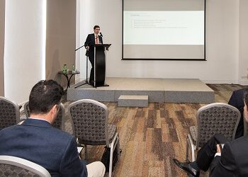 SOFOFA y AIA presentan proyecciones económicas regionales en Antofagasta