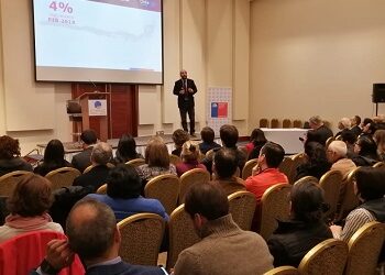 Empresarios de Punta Arenas asisten a seminario sobre nueva Ley de Pago a 30 Días