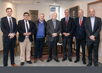 Conversatorio analiza coyuntura política de España y su futuro luego de las recientes elecciones