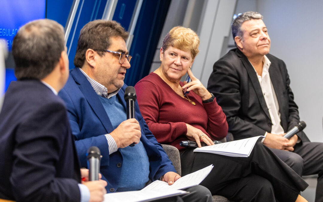 Trabajo 3×3: centrales sindicales, expertos y SOFOFA abren la discusión sobre flexibilidad laboral